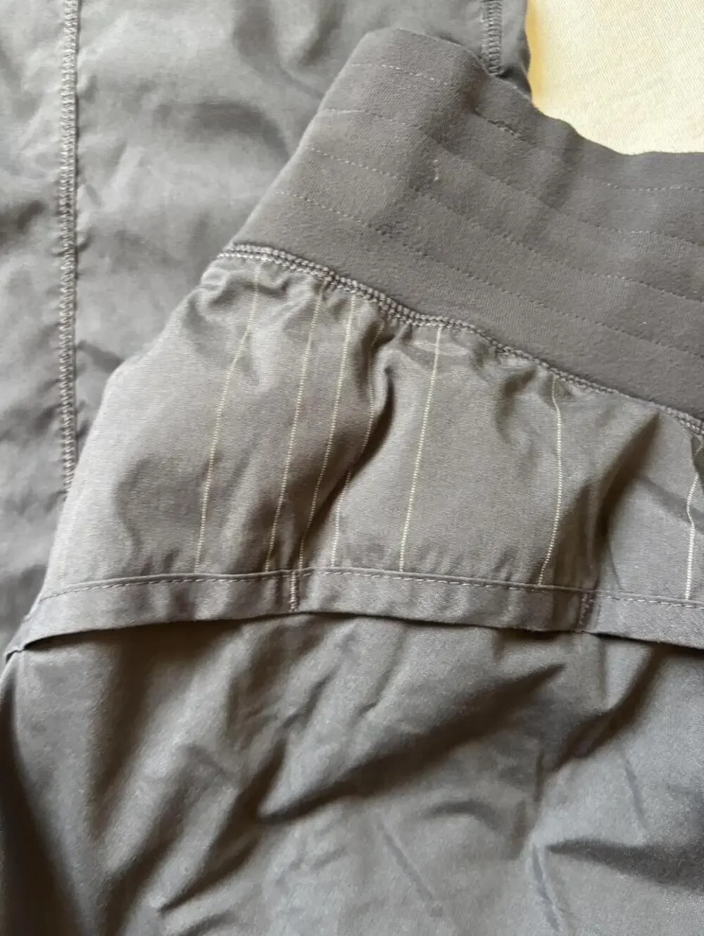 RARE Lululemon gray dance studio type pants sz 6